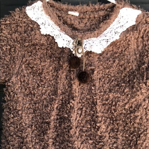 Ikelai Dress - Picture 2 of 8